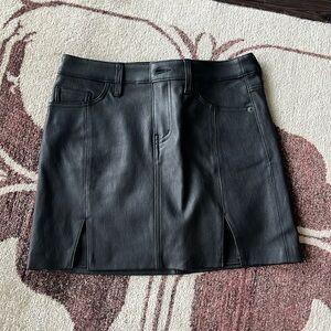 CURRENT ELLIOT. Size 26 leather mini skirt